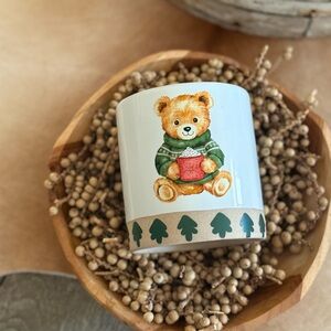 Brand NWT White Ceramic Teddy Bear Tree Spiced Hot Chocolate Scented Candle 15oz